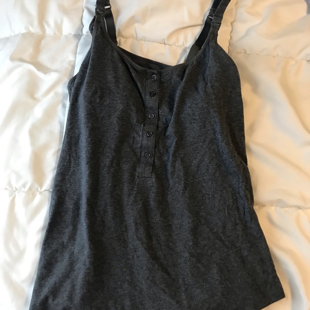 Gillian & O’Malley nursing tank medium